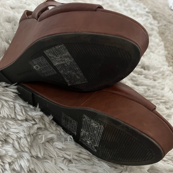Brown Wedges Sandals - Picture 3 of 5